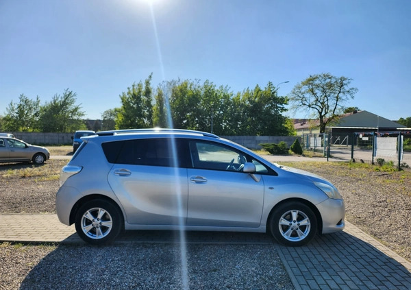 Toyota Verso cena 23900 przebieg: 288000, rok produkcji 2009 z Piła małe 436